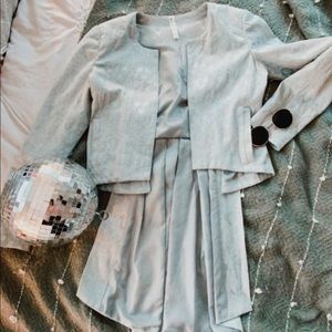 Jacquard Jacket with Tuxedo Tail Mural